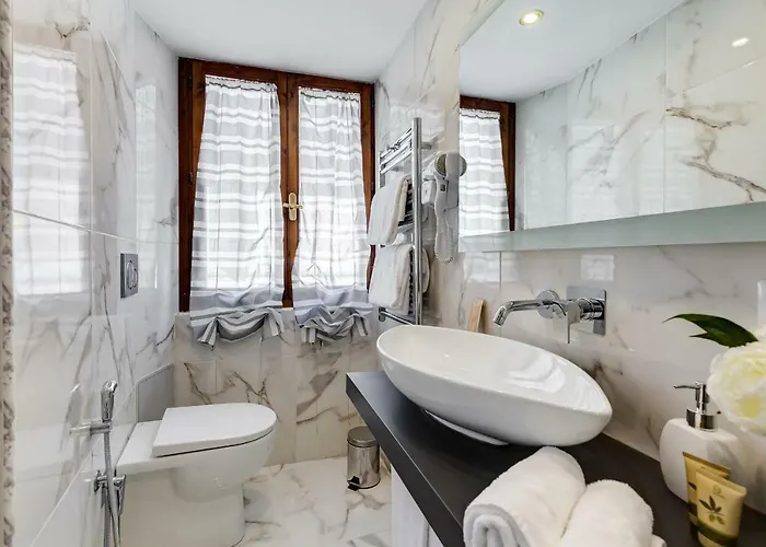 Trevi Private By Premium Collection Pensión