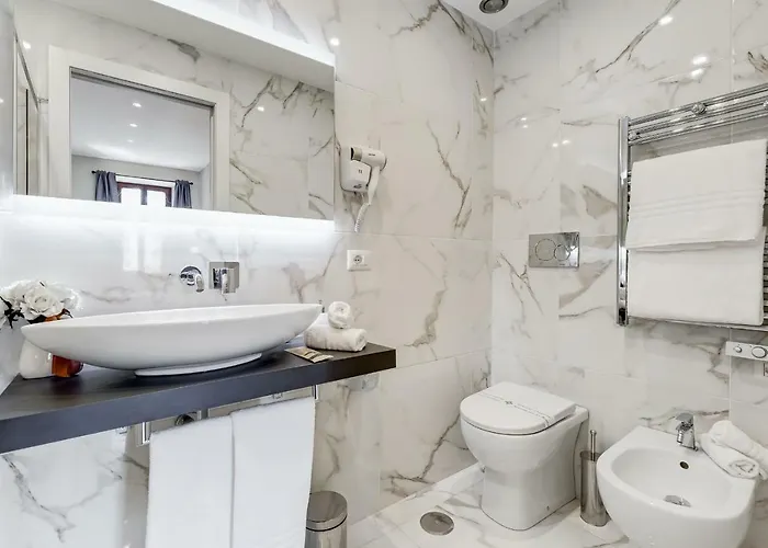 Pensión Trevi Private By Premium Collection